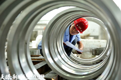 貴州奮力書(shū)寫(xiě)高質(zhì)量發(fā)展精彩篇章 技術(shù)開(kāi)發(fā)驅(qū)動(dòng)新變革